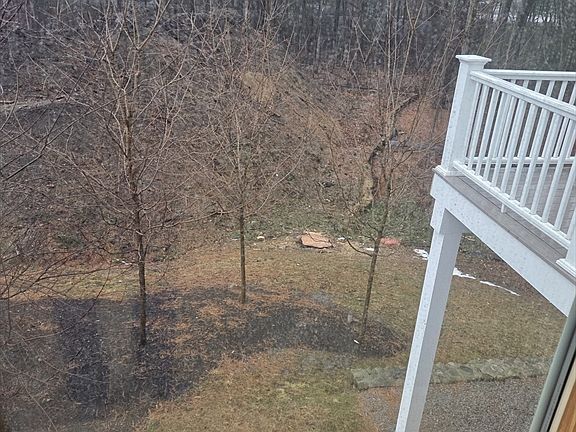 5th image of 102 Highland St