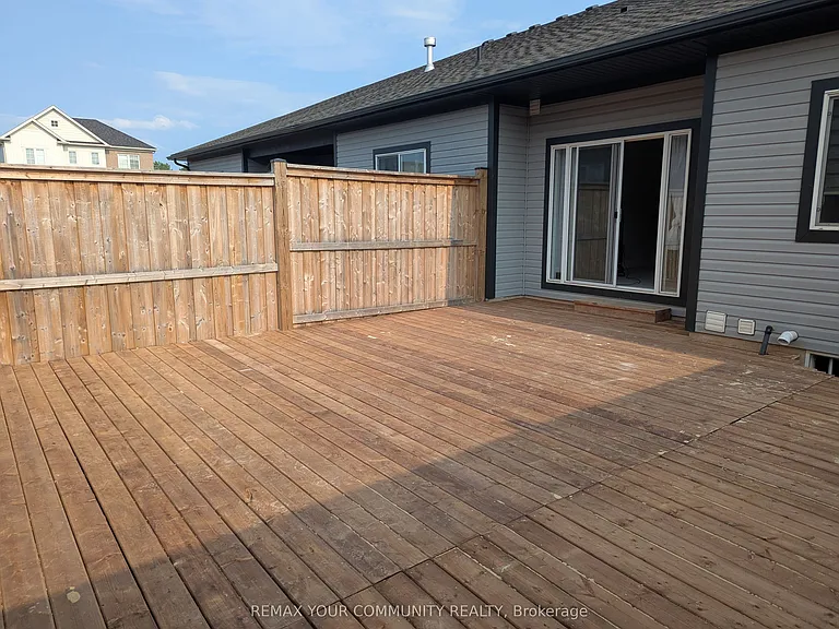 436 Viking St — Photo 20