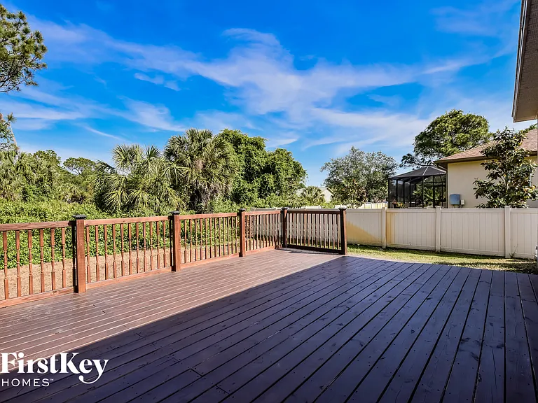 3379 Toluca Ter — Photo 14