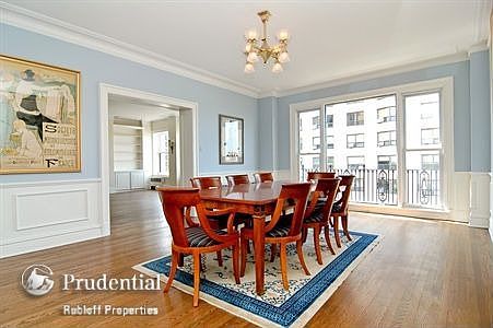 5th image of 442 W Wellington Ave #7W