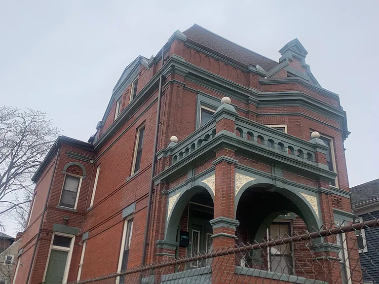 29 Forest St #3 — Photo 9