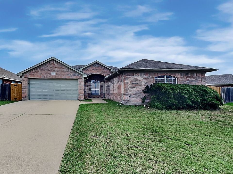 1st image of 521 Fossil Lake Ct