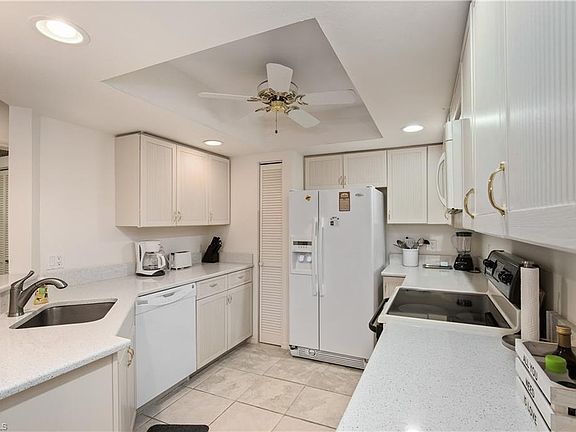 3rd image of 646 Wiggins Bay Dr #24