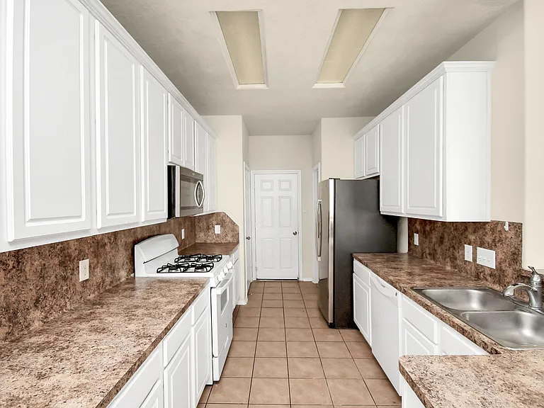 139 Benedict Canyon Loop — Photo 7