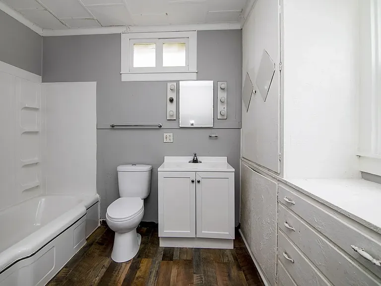 152 S Greenwood Ave — Photo 15
