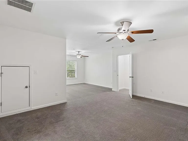 3377 Vintage Cir SE — Photo 35
