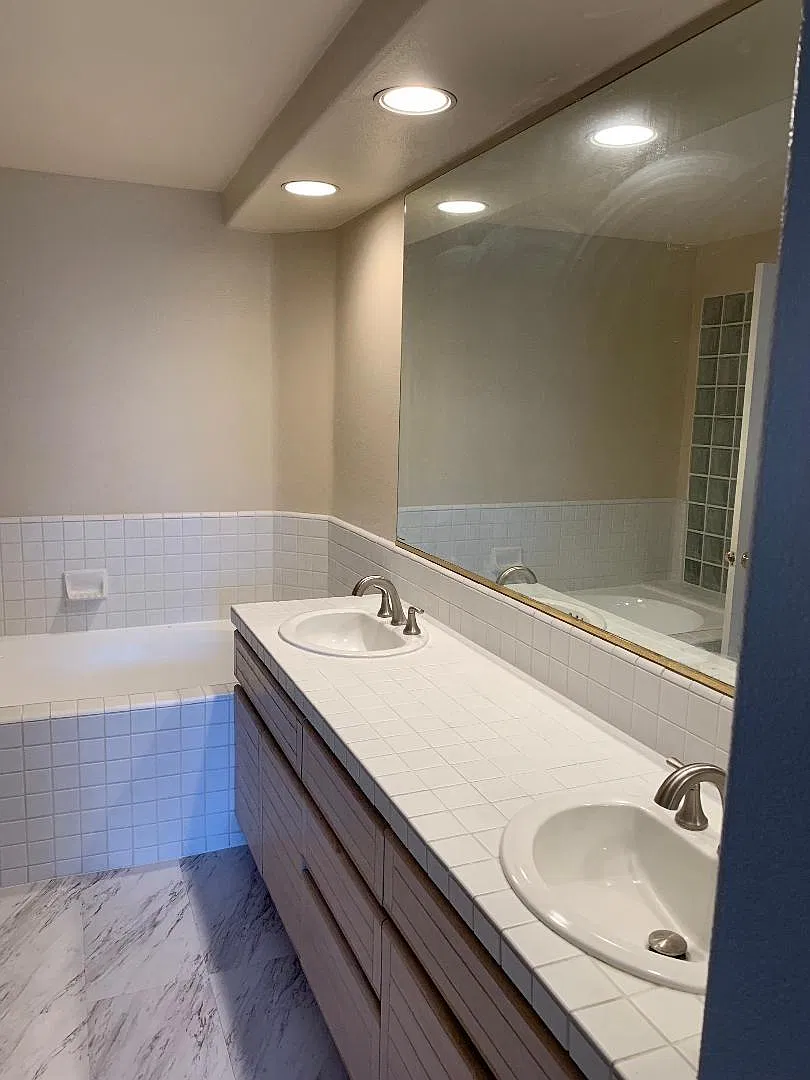 2 bed, 1204 sqft, $3,300 — Photo 3
