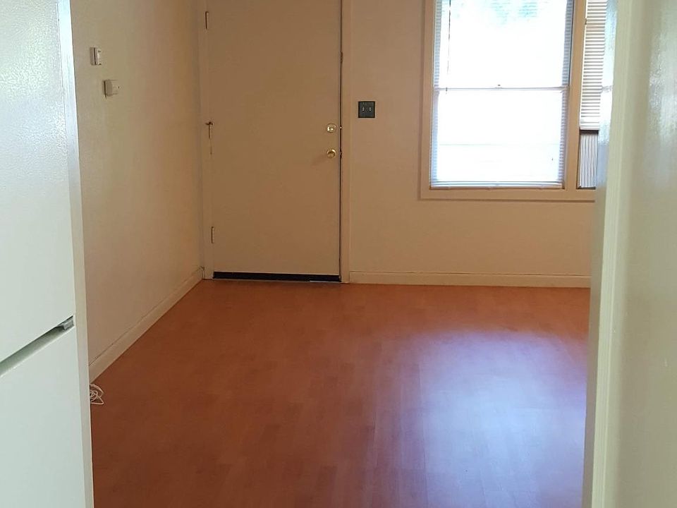 1st image of 999 Dana Ave APT 6