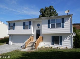 67 Bianca Ct, Martinsburg, WV 25405