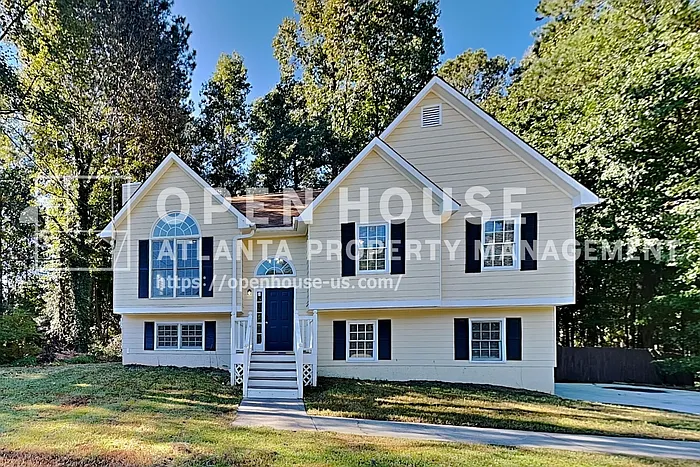 4 bed, 2.0 bath, 1245 sqft, $1,840 — Photo 1