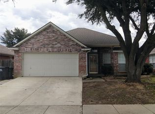 6005 Pacer Ln, Arlington, TX 76018