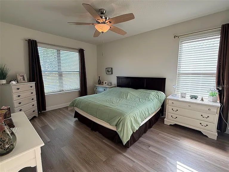 352 Laurel Falls Dr — Photo 30