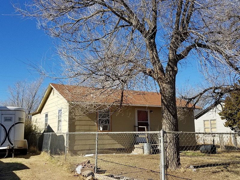 2nd image of 1020 Pryor St