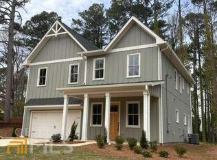 3538 Sandy Woods Ln, Stone Mountain, GA 30083