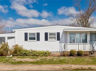 10 Shirley Dr, Westerly, RI 02891