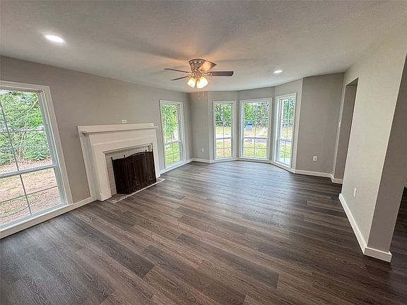 4th image of 108 California St E