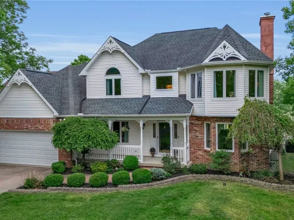 165 Schwartz Rd, Lancaster, NY 14086
