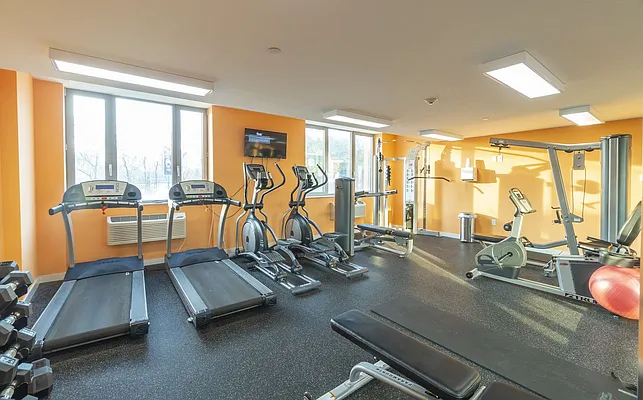 Rented by Astoria Realty | media 10