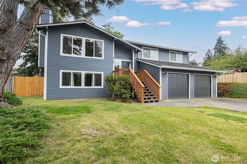 2nd image of 5129 30th Street NE