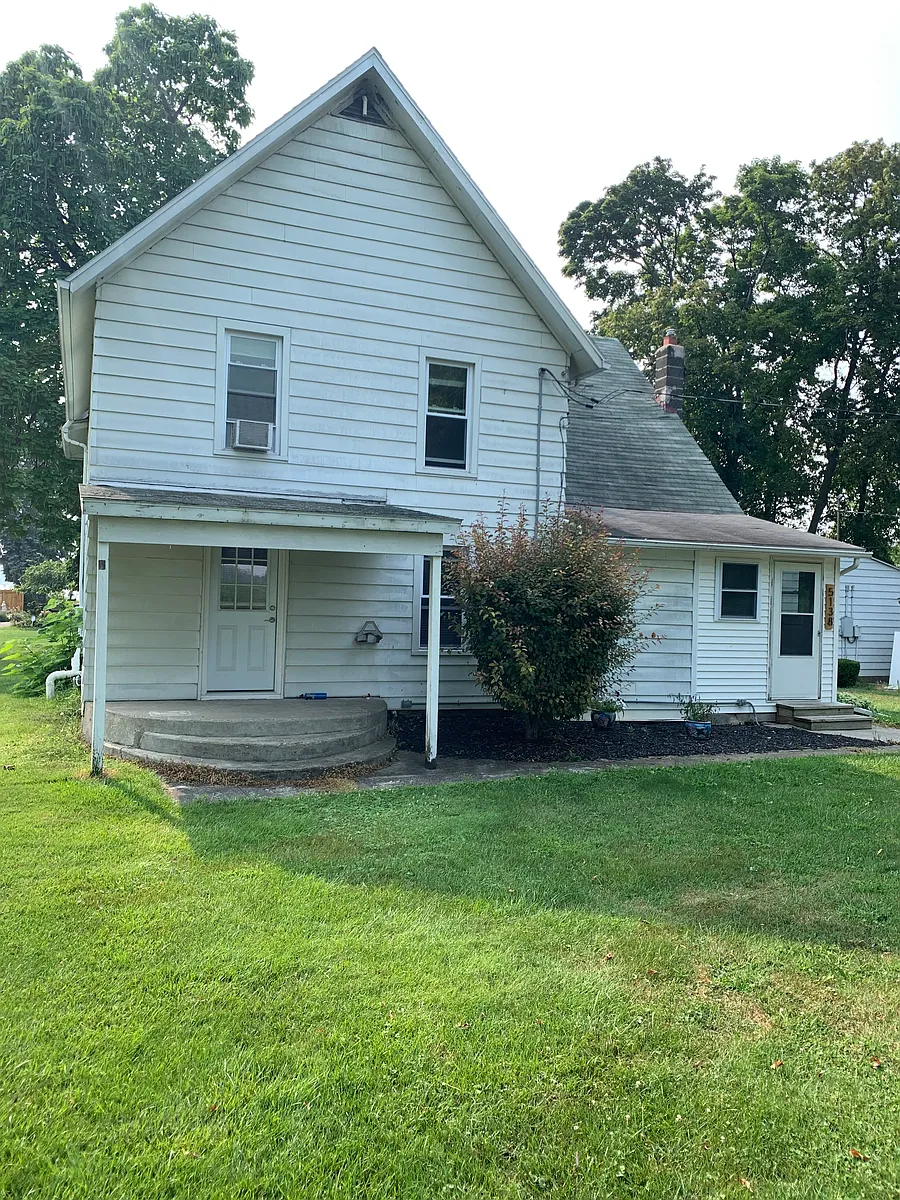 Building Photo - 5138 E Lake Rd #1