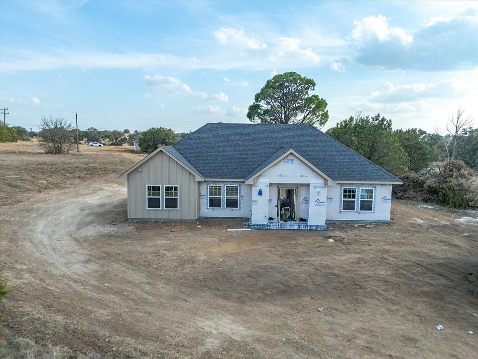 1st image of 367 Lake Country