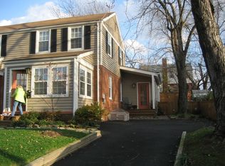 5931 Williamsburg Rd, Alexandria, VA 22303