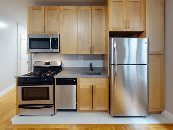 620 West 150th Street image 1 of 7