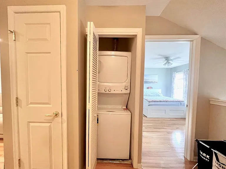 200 Dey St #283 — Photo 5