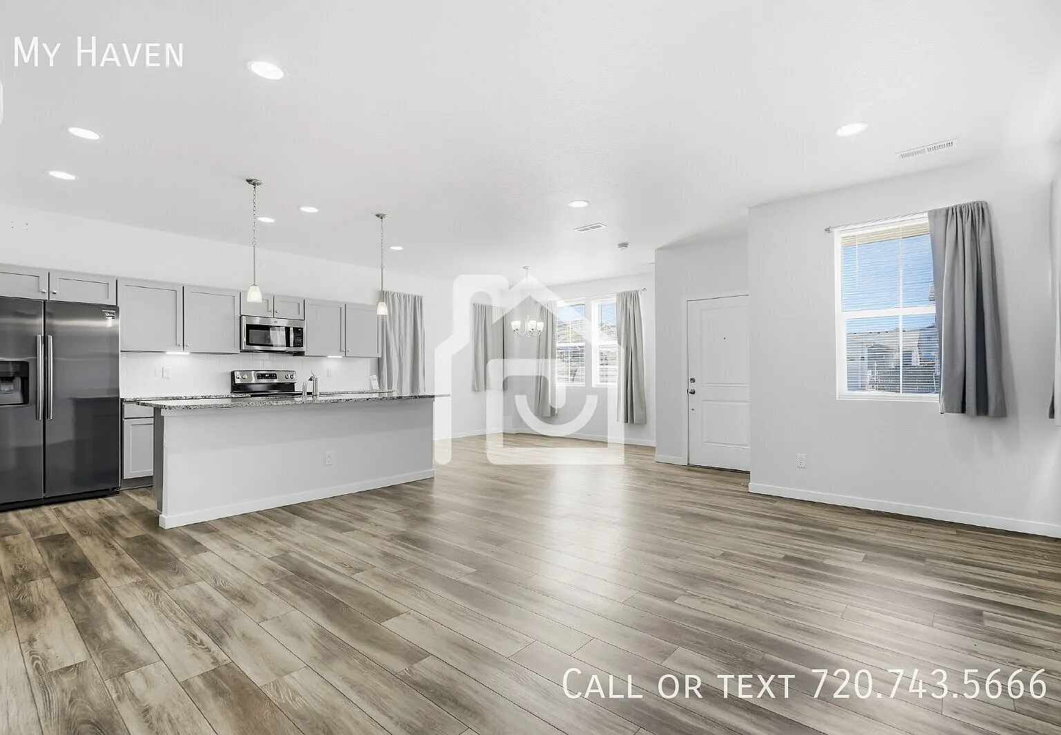 Beautiful 4 Bedroom in the New Sky Ranch Community — Photo 3