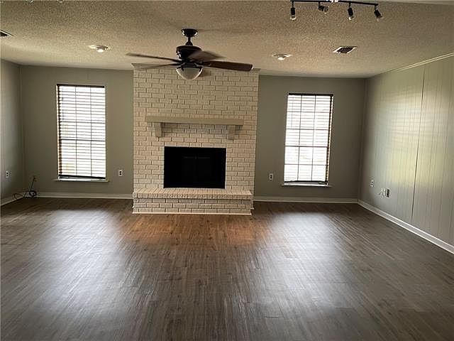 1st image of 5160 Highland Dr