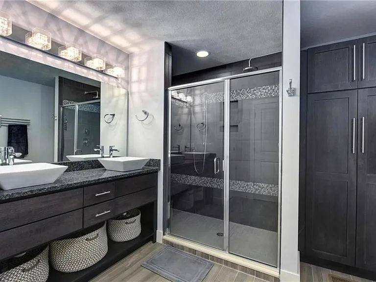 2293 City View Dr — Photo 18