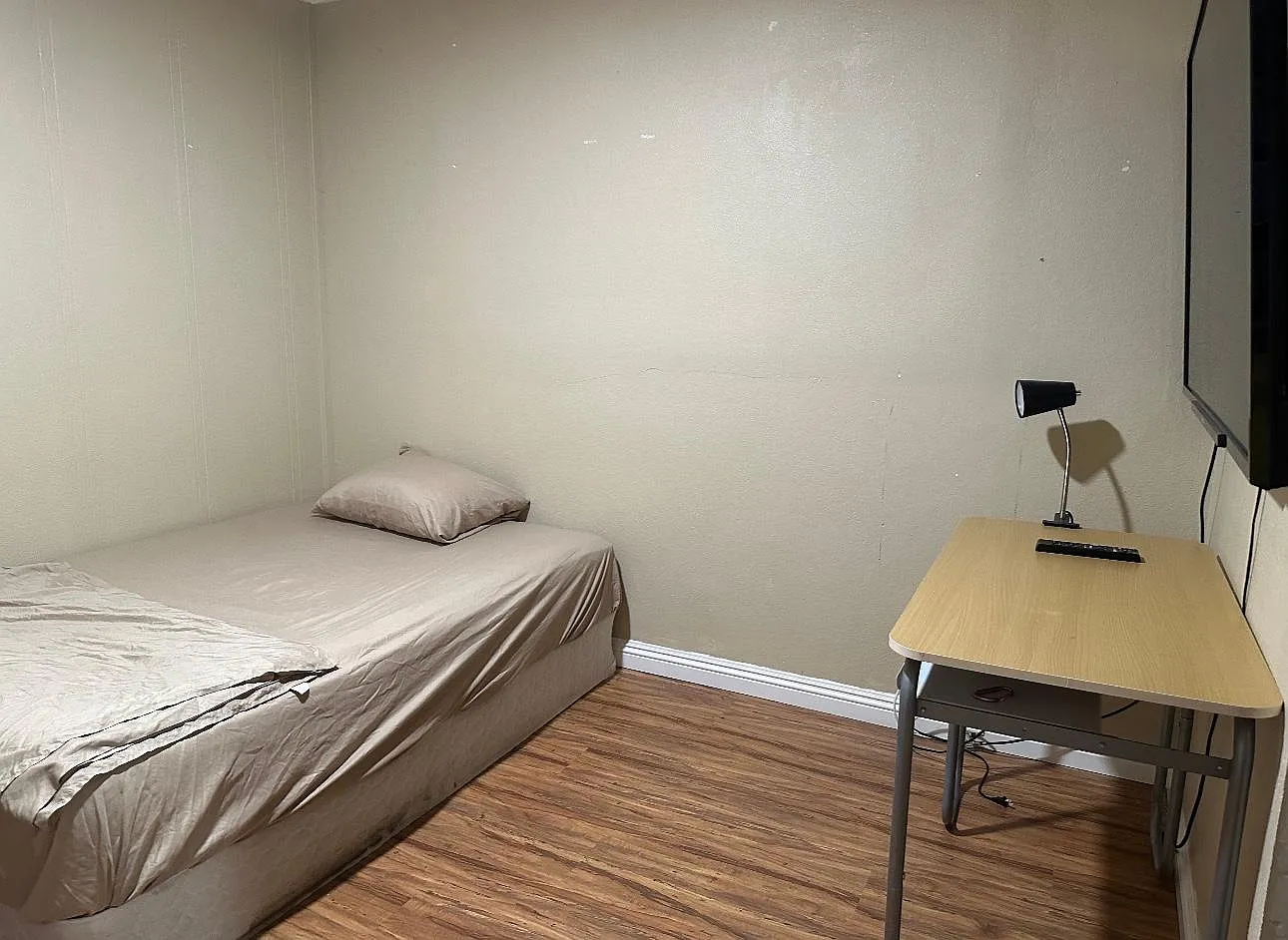 420 Roading Dr — Photo 3