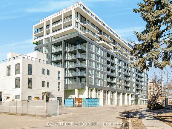 2nd image of 6 Greenbriar Rd #523