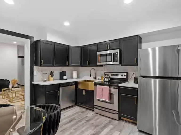 204 Academy St #1 — Photo 11