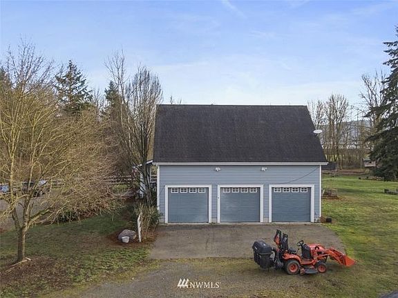4th image of 19333 161st Way SE