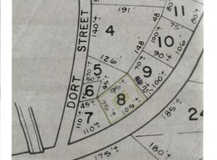 76 Monadnock St, Troy, NH 03465