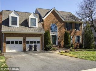 700 Ninovan Rd SE, Vienna, VA 22180