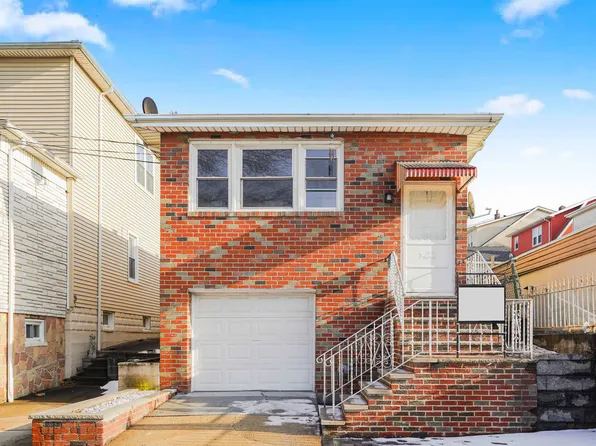 8408 Grand Avenue image 1 of 1
