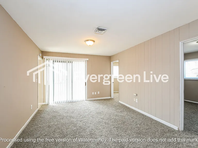 2480 Allen Dr — Photo 8