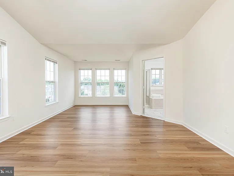 15969 Canada Goose Loop — Photo 13