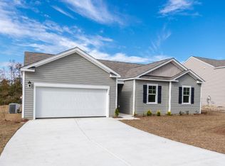 102 River Winding Rd, Jacksonville, NC 28540