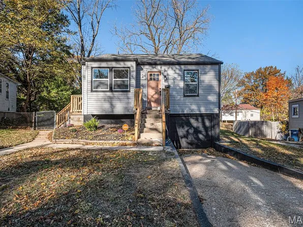24 Lamar Dr, Saint Louis, MO 63136