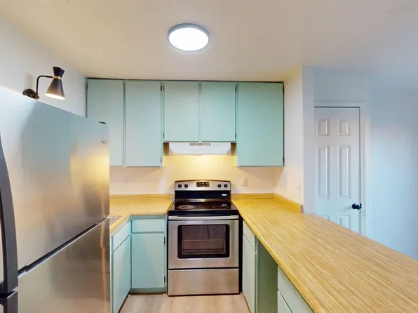 Private Updated 1 Bedroom Apt with Yard in Great Central Area, 3425 Aztec Rd NE, Albuquerque, NM 87107