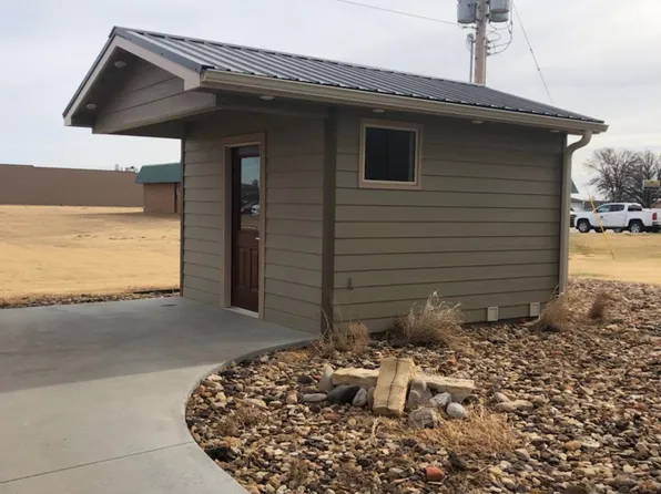 Cedarcrest, 810 Coolidge St APT D, Great Bend, KS 67530