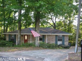 403 Circle Dr, Fairhope, AL 36532