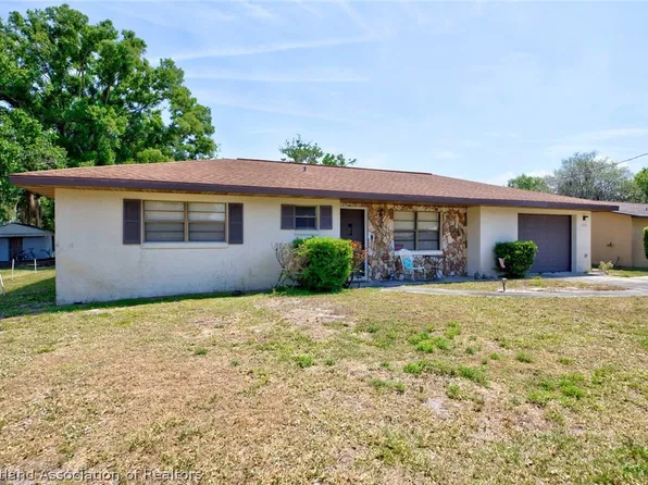 1553 Lake Clay Dr, Lake Placid, FL 33852