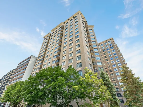 85 Bronson Ave #503, Ottawa, ON K1R 6G7
