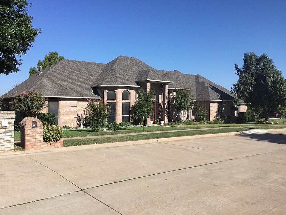 1st image of 1216 Blue Gill Ln