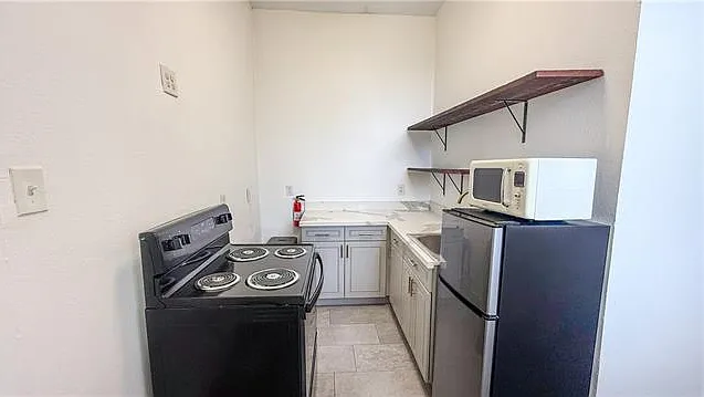 2122 New Orleans St — Photo 8