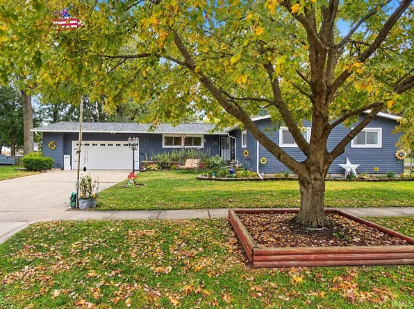 706 Delamatyr St, Knox, IN 46534